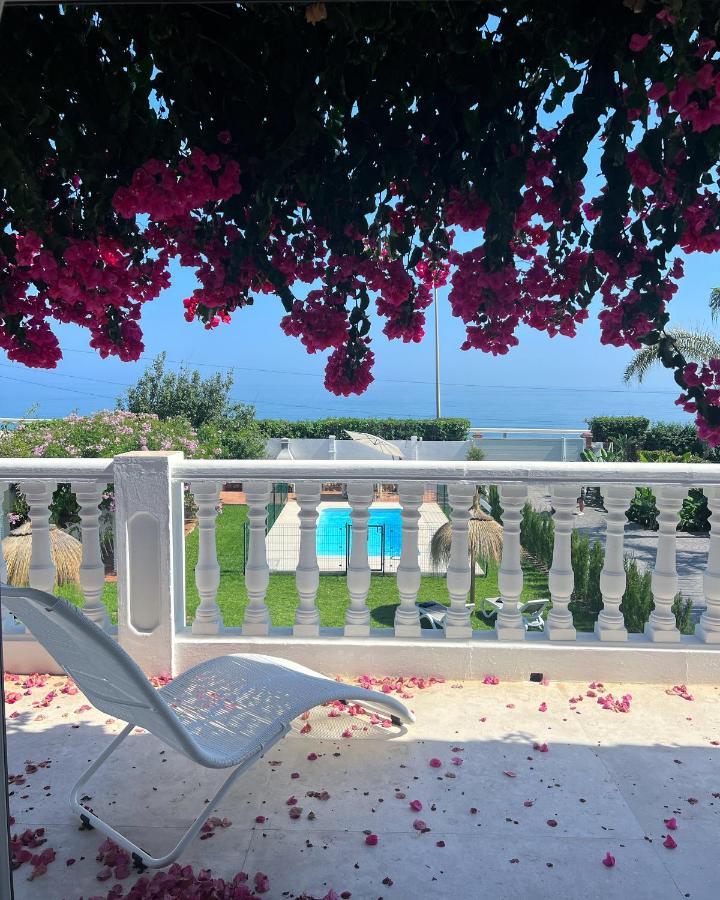Angeles Beach II By Ele Apartments فيليز-مالاغا المظهر الخارجي الصورة
